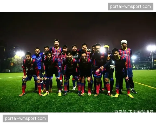 莱比锡主场为庆祝俱乐部成立20周年举行特别灯光秀