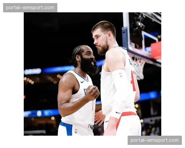 尼克斯主场战胜篮网,锡伯杜体系下球队篮板球优势巨大 尼克斯主场战胜篮网,锡伯杜体系下球队篮板球优势巨大